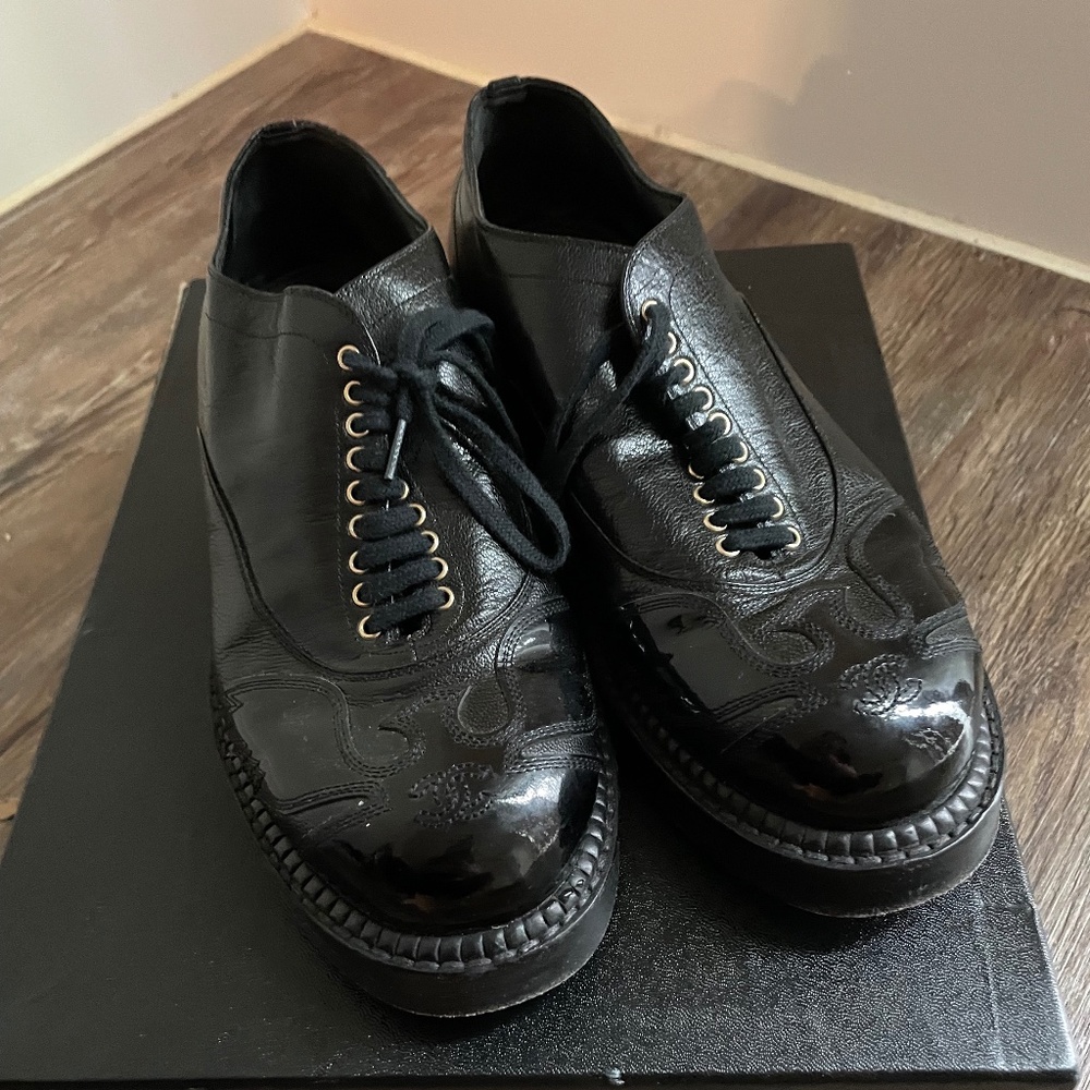 Chanel Patent Leather Lace-Up Oxfords Size 37.5